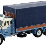 VOLVO Titan 495 6x2 porteur baché