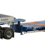 VOLVO FH04 Globetrotter 6x4 avec remorque porte-engins 5 essieux GOLDHOFER