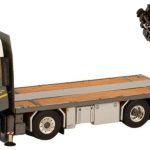 RENAULT T 10x4 plateau avec grue FASSI 100