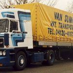 DAF 3600 Space Cab 4x2 avec remorque bachée 3 essieux
