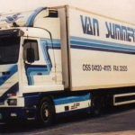 SCANIA Serie 3 Streamline 4x2 avec remorque frigo 3 essieux