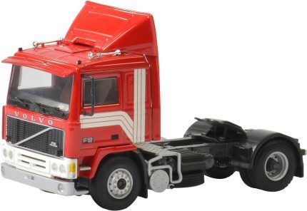 VOLVO F12 6x2, rouge