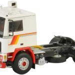 VOLVO F12 4x2, blanc et rouge