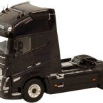 VOLVO FH5 Globetrotter XL 4x2, noir