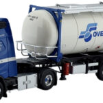 VOLVO FH4 Globetrotter 4x2 avec remorque porte-container et container citerne 20 pieds