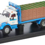 VOLVO N88 Torpedo 4x2 porteur plateau