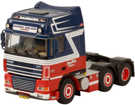 DAF XF95 Super Space Cab 6x2 – Image 3