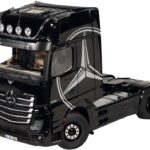 MERCEDES Actros GigaSpace 4x2, noir avec éclairage