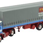 VOLVO F88 4x2 avec remorque bachée 3 essieux
