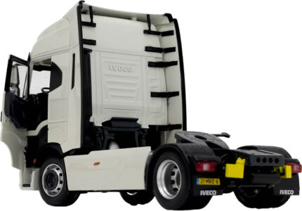 IVECO S-Way 4x2, blanc – Image 3
