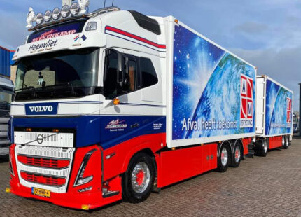 VOLVO FH5 Globetrotter XL 6x2 combiné porteur et remorque tolée – Image 3