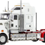KENWORTH T909 6x4, blanc et rouge