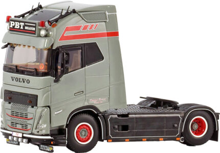VOLVO FH4 Globetrotter 4x2 avec citerne 3 essieux