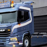 DAF XF 6X2 combiné porteur et remorque amplirol avec 2 containers 40m3