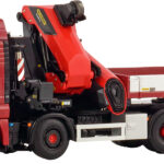 MAN TGX XLX 8x2 avec grue PALFINGER PK1650, rouge