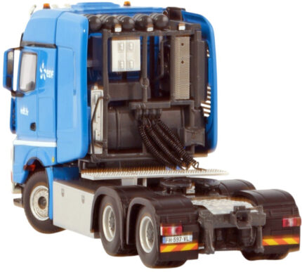 MERCEDES Arocs 6x4 – Image 4