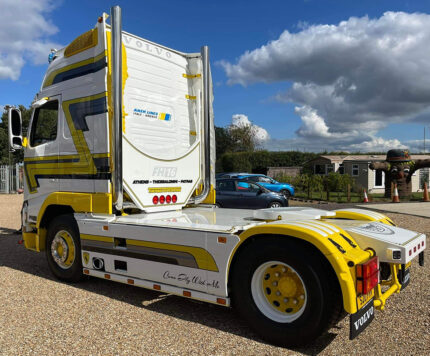 VOLVO FH12 Globetrotter XL 4x2 – Image 4