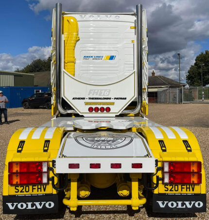 VOLVO FH12 Globetrotter XL 4x2 – Image 5