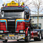 SCANIA Serie 3 4x2 porteur plateau