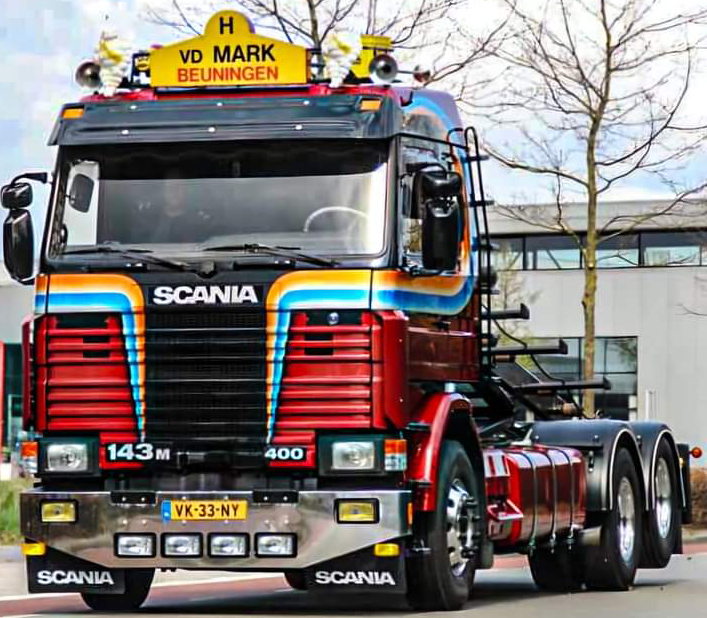 TEKN88708-RESA SCANIA Serie 3 4x2 porteur plateau – Image 1