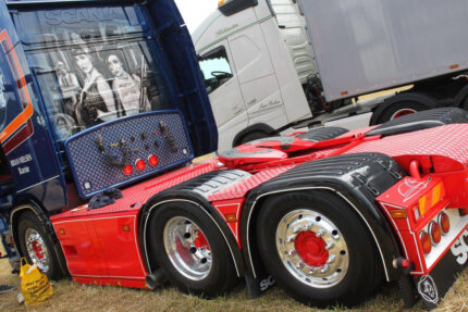 SCANIA R Highline 6x2 – Image 3