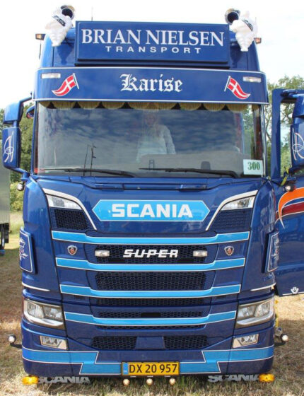 SCANIA R Highline 6x2 – Image 4