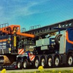 SCANIA P Low 10x4 avec remorque porte-engins 2+5 essieux
