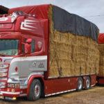 SCANIA R Streamline 6x2 combiné porteur et remorque à plateau pailles
