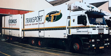 SCANIA Serie 3 6x2 combiné porteur et remorque frigo – Image 5