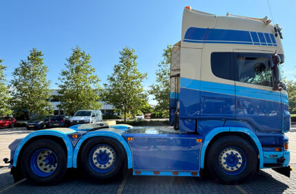 SCANIA R Topline 6x2 – Image 3