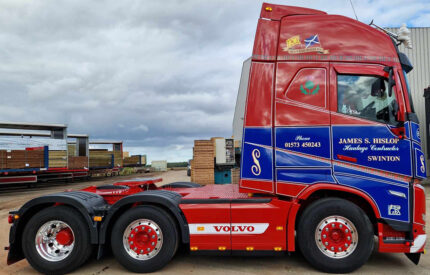VOLVO FH5 Globetrotter 6x2 avec remorque bachée 3 essieux – Image 3
