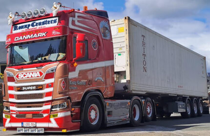 SCANIA R Highline 6x2 avec remorque porte-container et container 40 pieds – Image 3