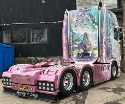 SCANIA S Highline 6x2 – Image 3