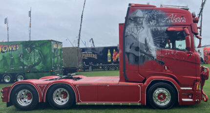 SCANIA R Highline 6x2 – Image 4