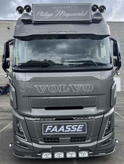 VOLVO FH5 Globetrotter 4x2 – Image 5