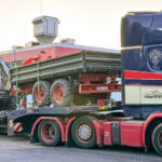 SCANIA Streamline Toplinz 6x2 avec remorque porte-camions 3 essieux