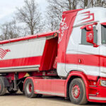 SCANIA S Highline 4x2 avec benne 3 essieux