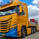 IVECO S-WAY High 6x2 avec remorque porte-engins à rampes 3 essieux
