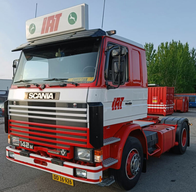WSI01-5095-RESA SCANIA Serie 2 4x2 – Image 1