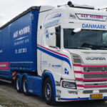 SCANIA R Highline 6x2 avec remorque bachée 3 essieux