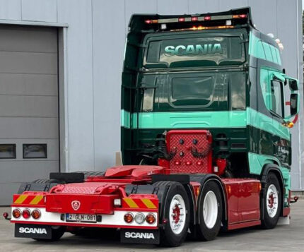 SCANIA R Highline 6x2 – Image 4