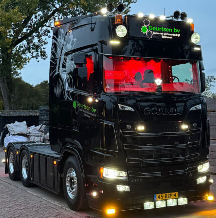 SCANIA S Highline 6x4 avec remorque porte-engins 2+4 essieux – Image 6