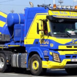 VOLVO FMX Globetrotter 6x4 avec benne 3 essieux