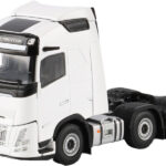 VOLVO FH Aero Globetrotter 6x2 blanc