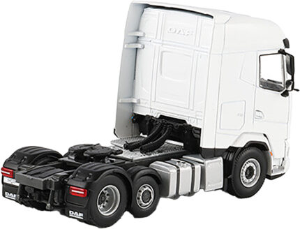 DAF XG 6x2 blanc – Image 3