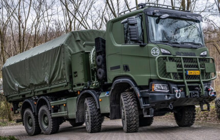 SCANIA XT 8x8 Gryphus militaire