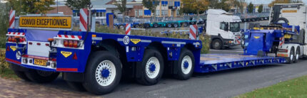 SCANIA S Highline 8x4 avec remorque porte-engins 3 essieux – Image 5