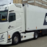 VOLVO FH Aero Globetrotter XL 4x2 avec remorque frigo 3 essieux