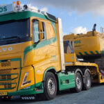 VOLVO FH5 Sleeper Cab 6x2 avec remorque porte-engins 4 essieux