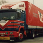 IVECO Turbostar 4x2 avec remorqaue bachée 3 essieux